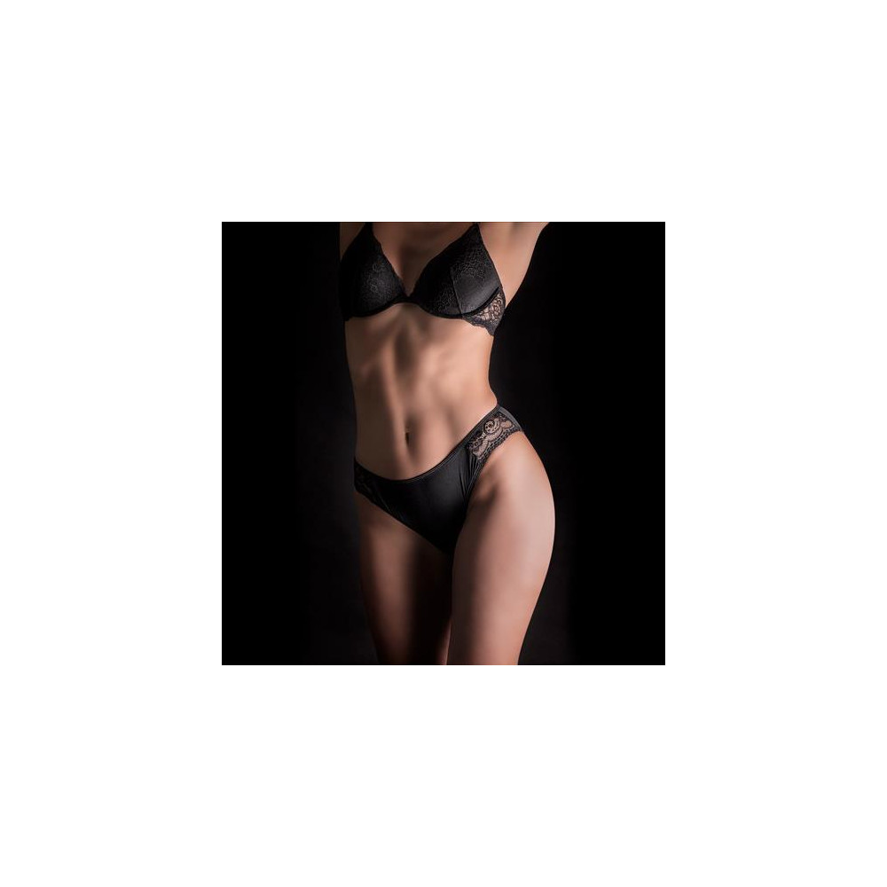 Vibrating Briefs
